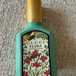 Gucci Flora Perfume
Gorgeous Jasmine